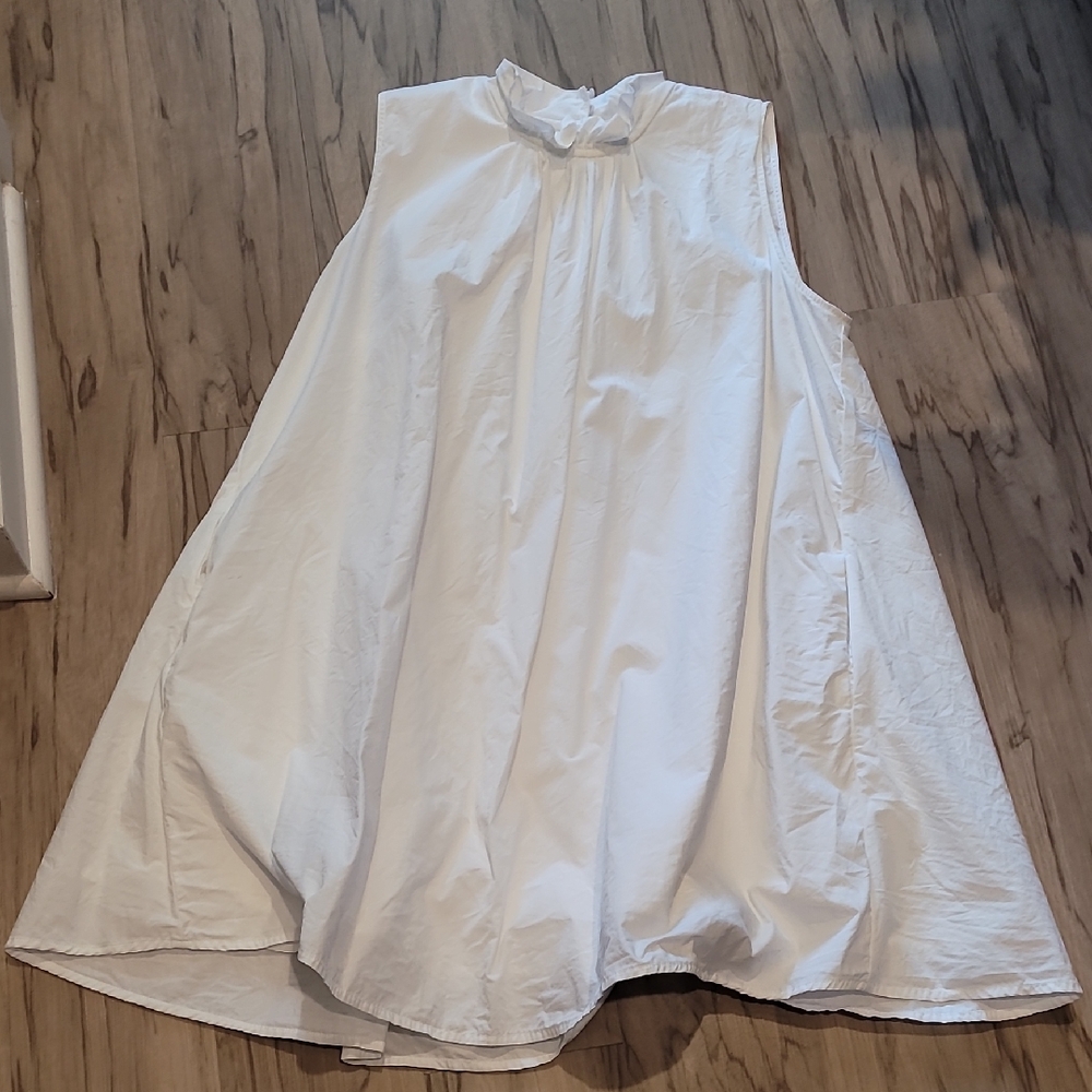 Banana Republic White Sleeveless Dress